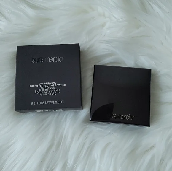 NEW Laura Mercier Powder - Picture 3 of 4